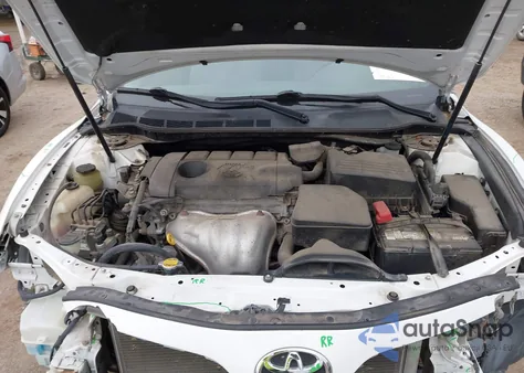 2010 Toyota Camry Le z USA, uszkodzony, nr VIN 4T4BF3EK6AR072870